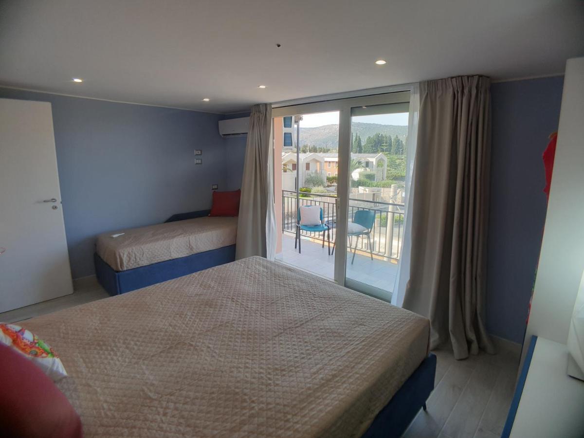 Stella-Guesthouse Solarino Eksteriør bilde
