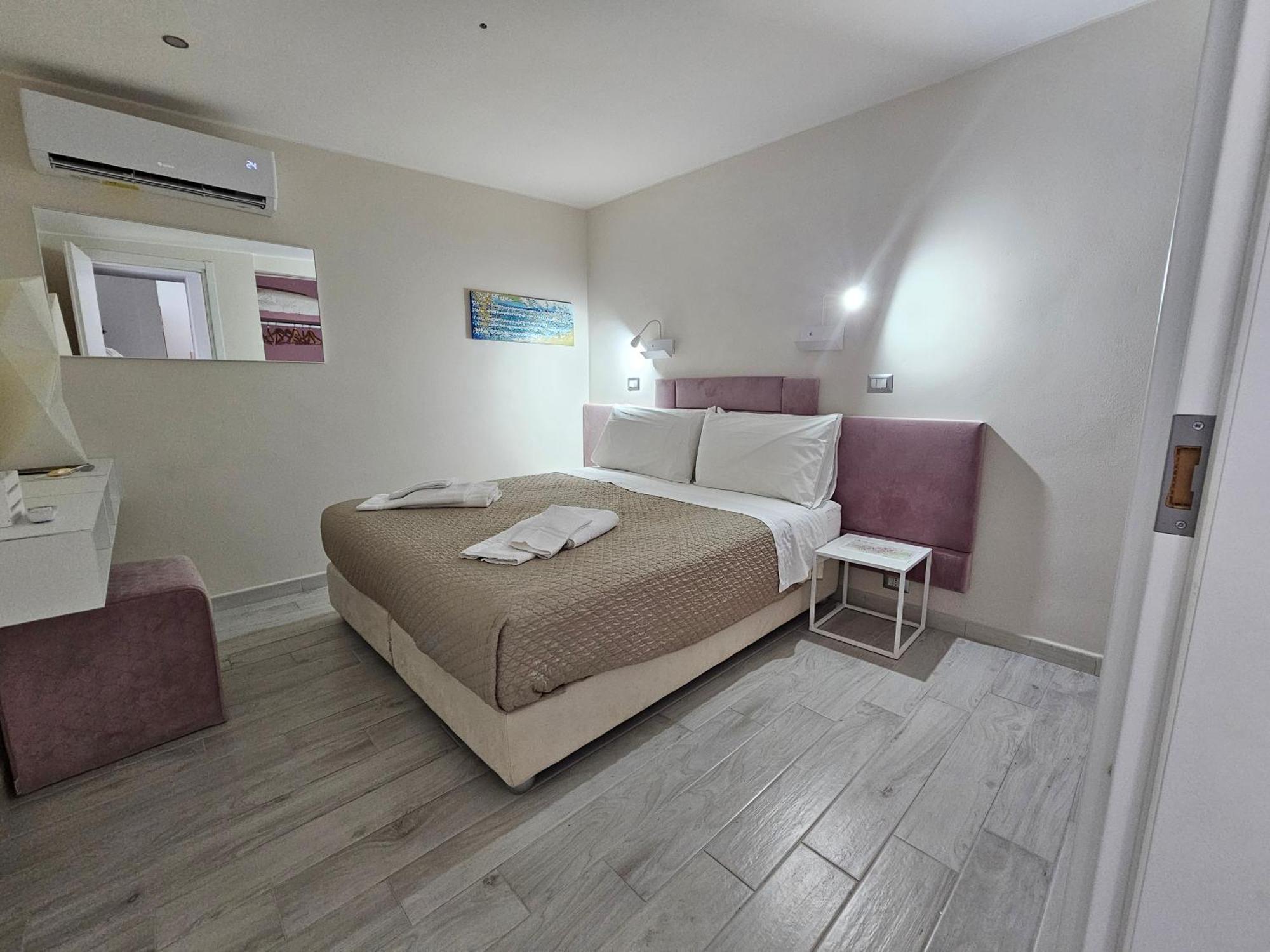 Stella-Guesthouse Solarino Eksteriør bilde