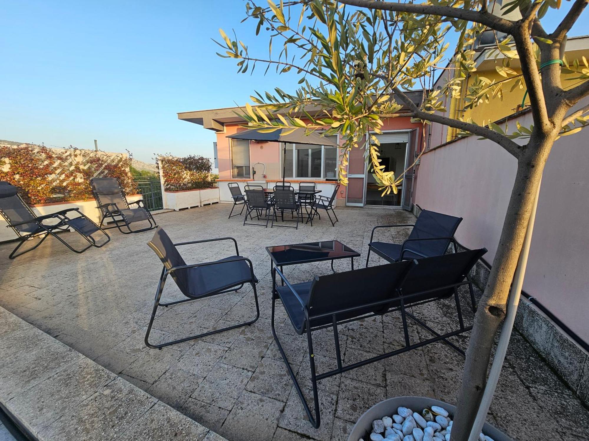 Stella-Guesthouse Solarino Eksteriør bilde